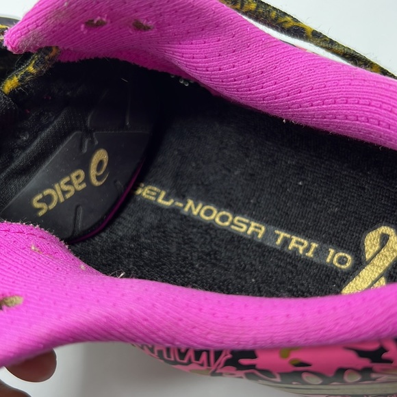 ASICS gel-noosa tri 10 cancer awareness shoes size 9.5